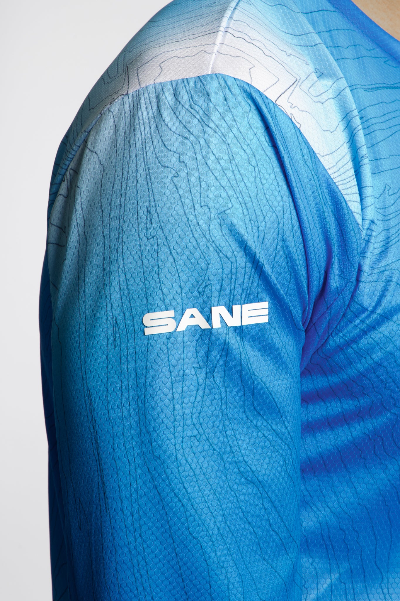 Topo Flow Alpine Contour