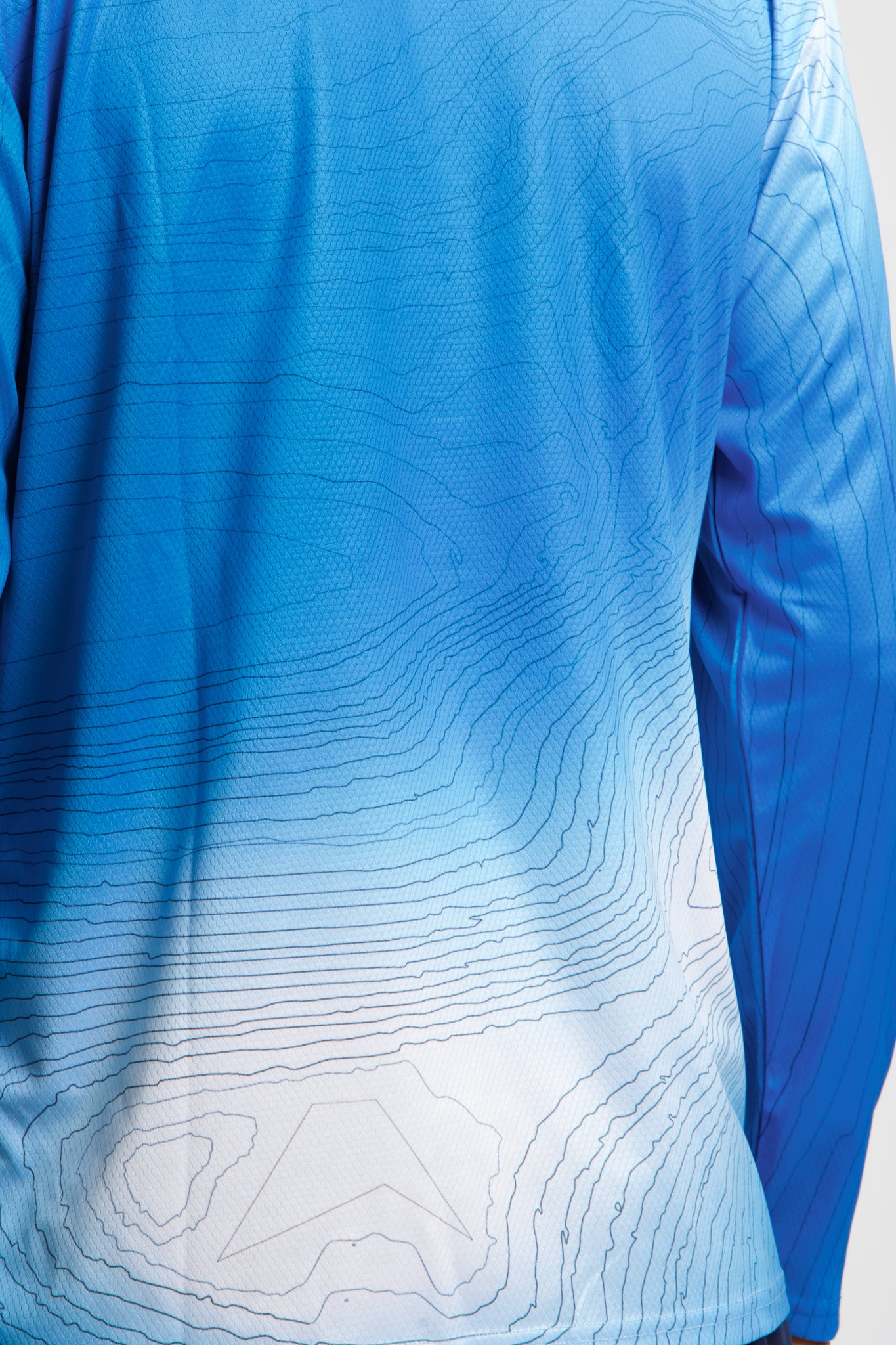 Topo Flow Alpine Contour